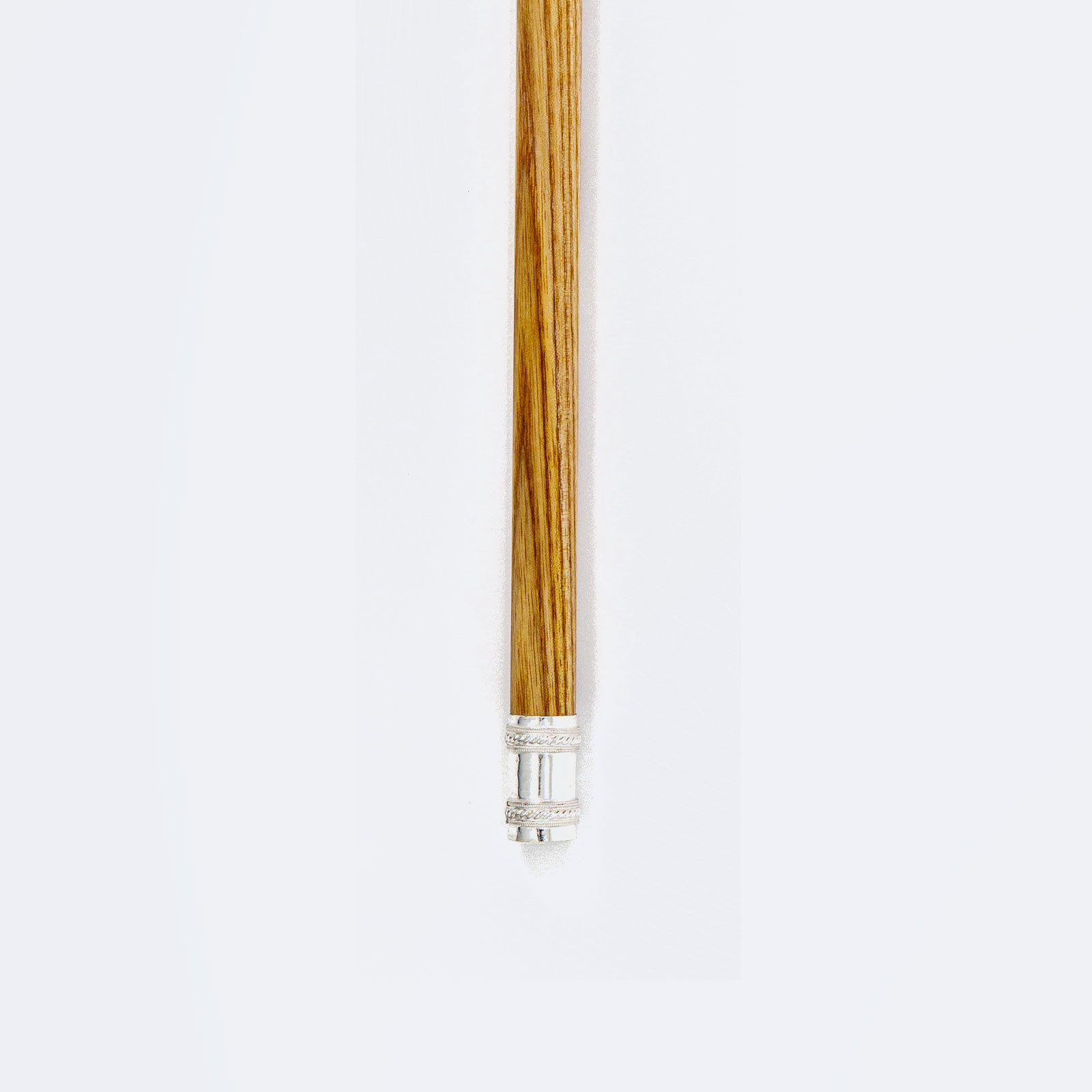 C S3 -  خشب الرماد مع الفضة